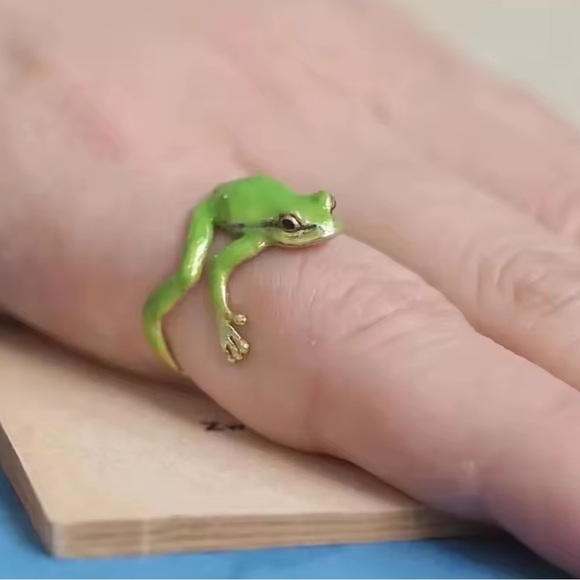 Green Frog Reptile Ring - Picture 2 of 8